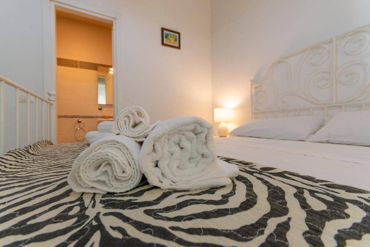 רומא Vercelli Guest House Near San Giovanni מראה חיצוני תמונה