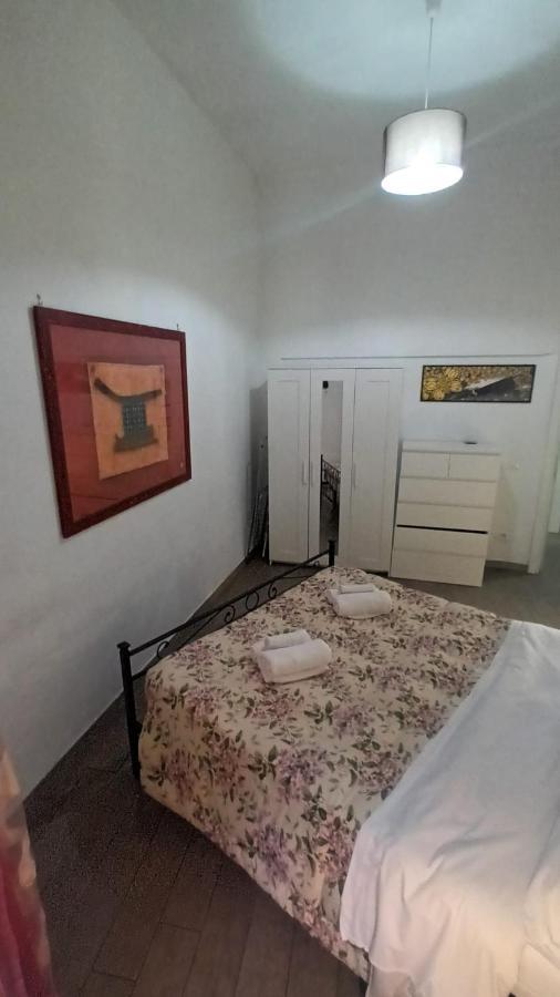 רומא Vercelli Guest House Near San Giovanni מראה חיצוני תמונה