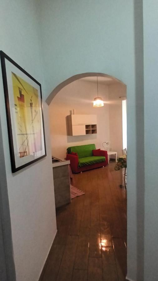 רומא Vercelli Guest House Near San Giovanni מראה חיצוני תמונה